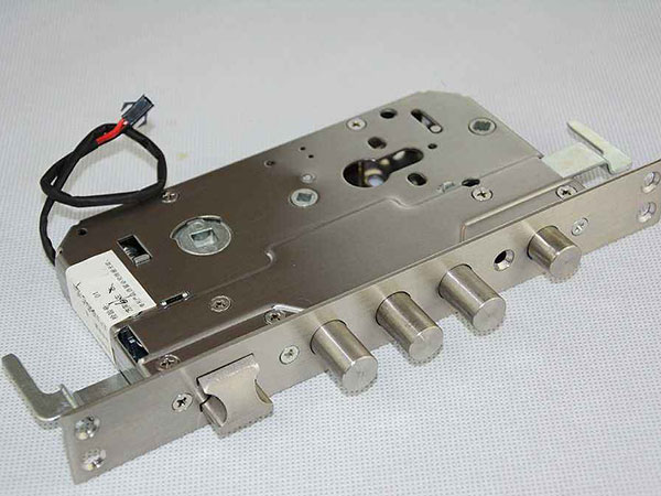 银海24小时上门开锁公司